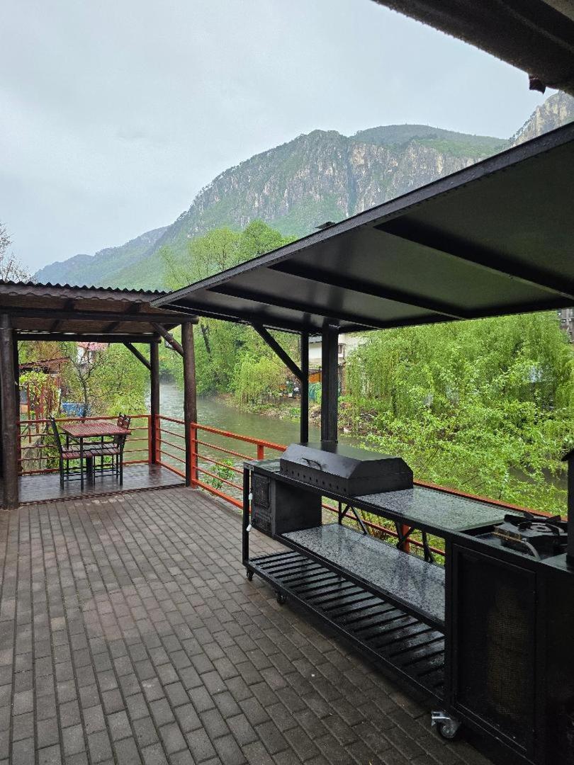 Casa Vivian Hotel Baile Herculane Luaran gambar